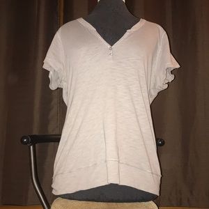 Maurice's v-neck tee